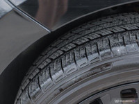 * All-wheel drive * Automatic Emergency Braking * Following Distance Indicator and Forward Collision... (image 9)
