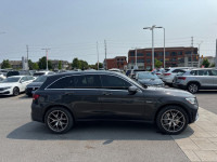 Premium Package, Heated Steering Wheel! Power and capability is refined by a remarkably luxurious in... (image 4)