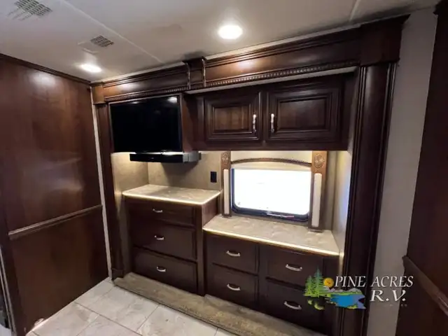 2016 Entegra Coach Anthem 42RBQ 42 Miles All New Tires ! in RVs & Motorhomes in Moncton - Image 54