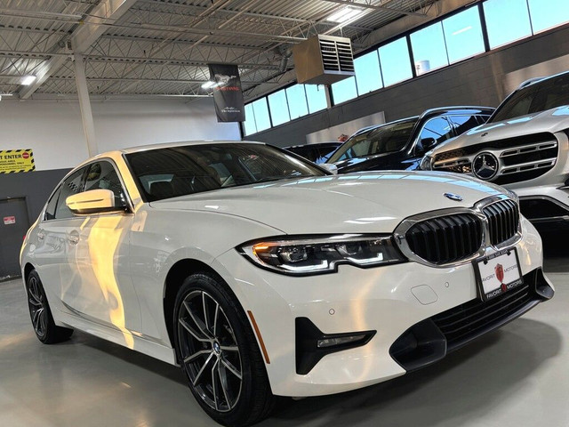 2022 BMW 3 Series 330i xDrive|AWD|NAV|SUNROOF|LEATHER|LED|BACKUP in Cars & Trucks in City of Toronto - Image 2