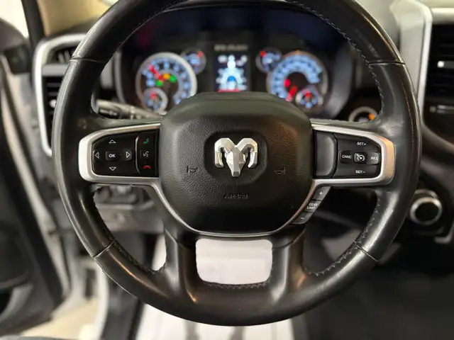 2019 RAM 1500 BIG HORN 4X4 CREW CAB *SAFETIED* *CLEAN TITLE* in Cars & Trucks in Winnipeg - Image 22