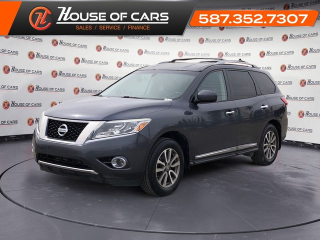  2014 Nissan Pathfinder SL / Leather / Back up cam in Cars & Trucks in Calgary