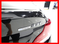 2019 GENESIS G70 3.3T AWD CARFAX VERIFIED, CLEAN TITLE, DEALER SERVICED !!! 173,000KM HIGHWAY DRIVEN... (image 8)