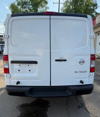 **CARS TRUCKS SUV 4X4 VAN AWD EDMONTON FINANCING AVAILABLE EASY FINANCING ** 2012 NISSAN NV 1500 S F... (image 7)