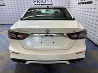 Certified Navigation Rear-View Camera Parking Sensors Sun Roof Push Start Leather Seats Heated Front... (image 3)