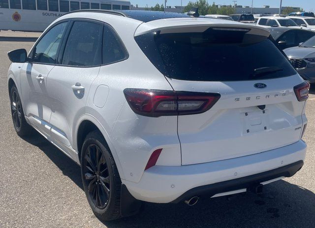 2023 Ford Escape ST-LINE ELITE EcoBoost™ AWD **New Arrival** in Cars & Trucks in Regina - Image 3