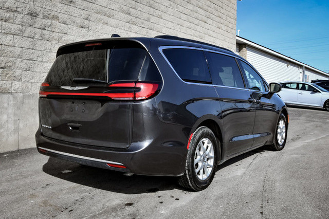 2022 Chrysler Pacifica Touring L • HEATED LEATHER • APPLE CARPLA in Cars & Trucks in Kingston - Image 3