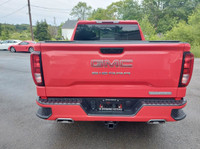 Elevation Package Preferred Package X31 Offroad Package 5.3 V8 Engine 4X4 Crew Cab Wireless Apple Ca... (image 3)