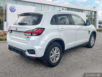 This Mitsubishi RVR delivers a Regular Unleaded I-4 2.4 L/144 engine powering this Variable transmis... (image 4)