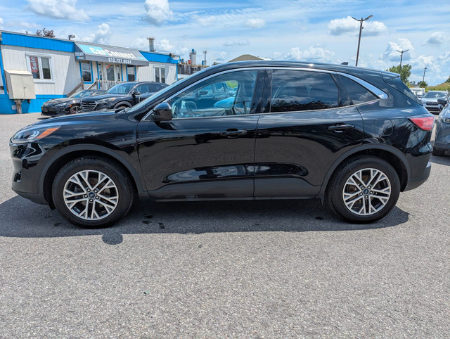 2022 Ford Escape SEL LOW KMS! ESCAPE SEL AWD! BLACK ON BLAC... in Cars & Trucks in Ottawa - Image 2