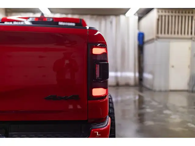 2021 Ram 1500 4x4 Crew Cab Sport Leather Nav Level Kit in Cars & Trucks in Grande Prairie - Image 10