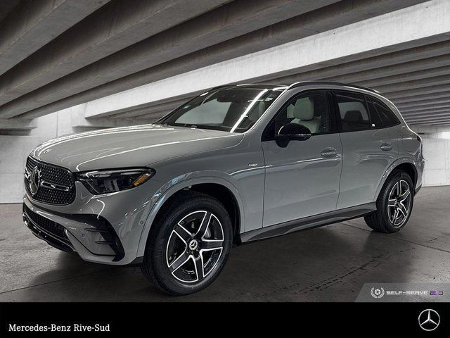 2025 Mercedes-Benz GLC Plug-in Hybrid 350e 4MATIC in Cars & Trucks in Longueuil / South Shore