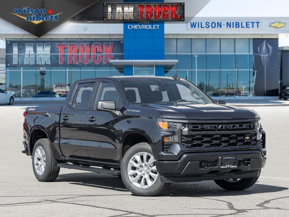  2022 Chevrolet Silverado 1500 Custom