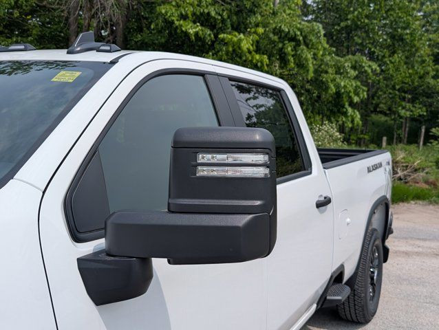 2025 Chevrolet Silverado 2500HD Work Truck- Trailering Pkg in Cars & Trucks in Barrie - Image 3