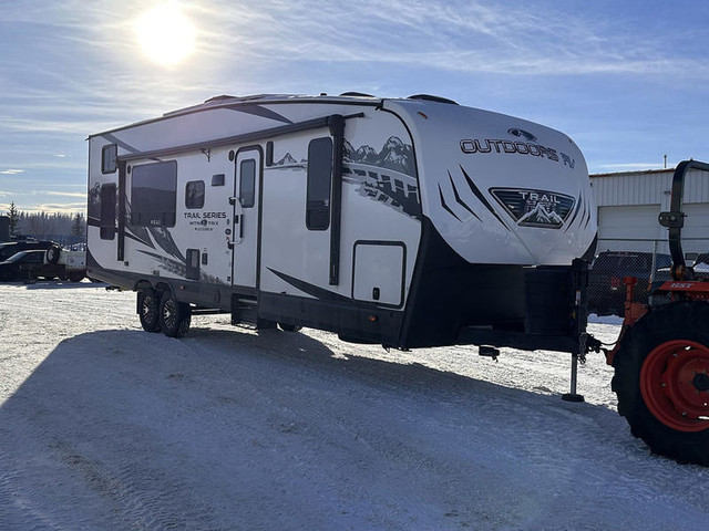 2024 Outdoors RV Trail Series 29TRX Toy Hauler Gen Sleeps 6 in Travel Trailers & Campers in Red Deer