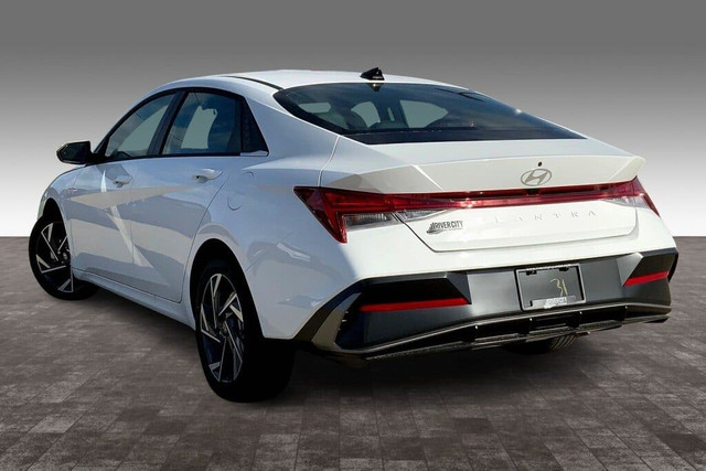 2025 Hyundai ELANTRA LUXURY dans Autos et camions  à Ville d’Edmonton - Image 3