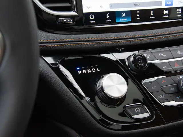 2023 Chrysler Pacifica Hybrid Pinnacle in Cars & Trucks in Calgary - Image 25
