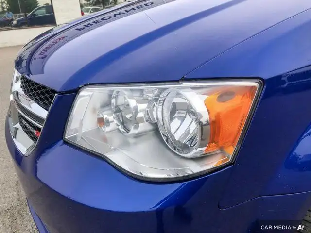 2019 Dodge Grand Caravan SXT Premium Plus | DVD Entertainment in Cars & Trucks in Calgary - Image 12