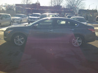 2015 Nissan Altima Price $7999 186000 KM ON or QC Safety Included Warranty Included Carfax Included... (image 3)