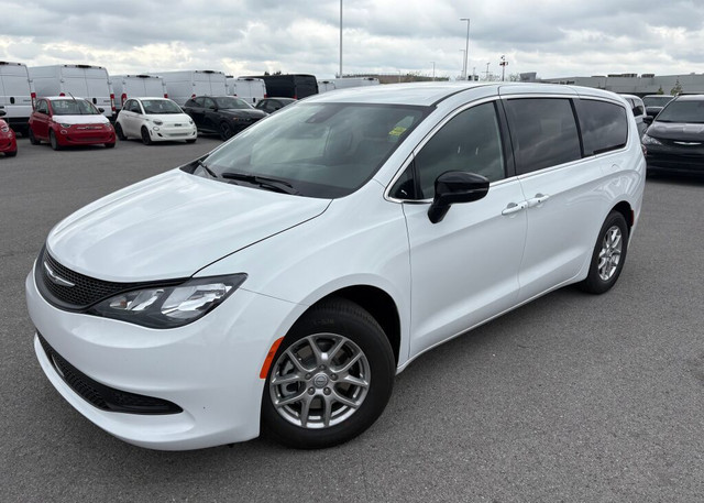 2025 Chrysler Grand Caravan SXT in Cars & Trucks in Ottawa - Image 3