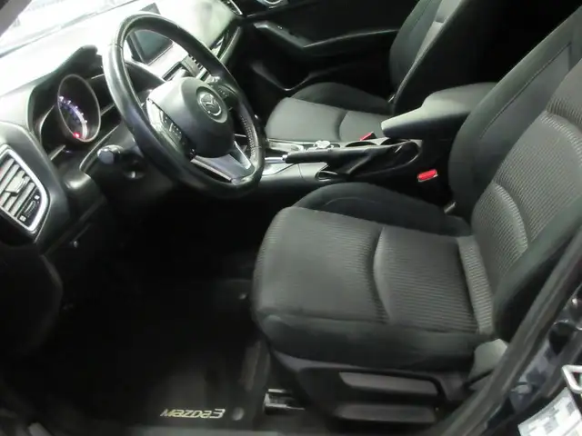 MAZDA 3 2015 GS AUTOMATIQUE SIEGES CHAUFFANT CAMERA PUSH START in Cars & Trucks in Lévis - Image 6