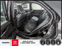 ********NOUVEL ARRIVAGE, PLUSIEURS PHOTOS À VENIR******** Découvrez cette Toyota Camry SE 2020, un v... (image 6)