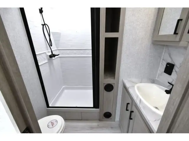 2025 East to West Alta 2810KIK in RVs & Motorhomes in Laurentides - Image 36