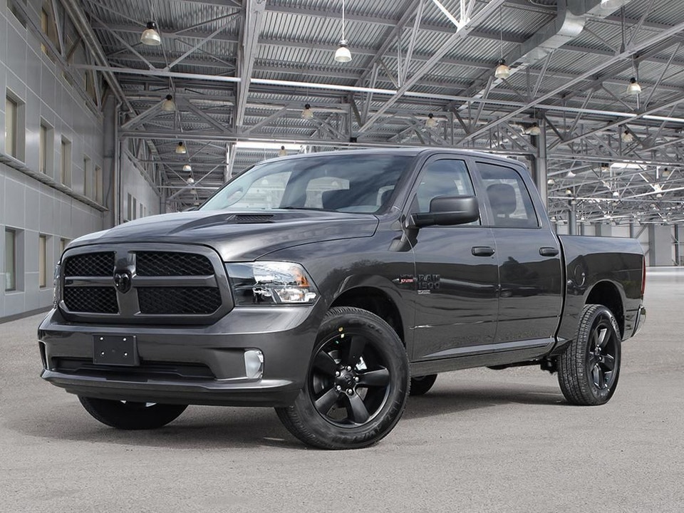 2022 Ram 1500 Classic NIGHT EDITION