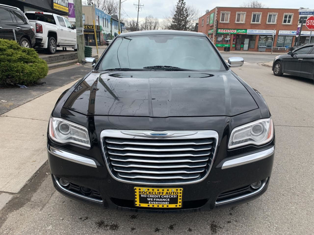 2012 Chrysler 300 Limited in Cars & Trucks in City of Toronto - Image 2