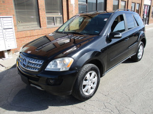 2006 Mercedes-Benz M-Class ML 350***4MATIC | LEATHER | SUNROOF***