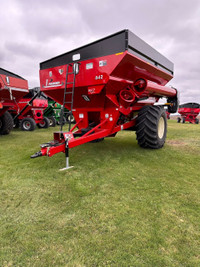 2024 Parker 600 & 850 Bushel Grain Carts New ! Red Or Green )
