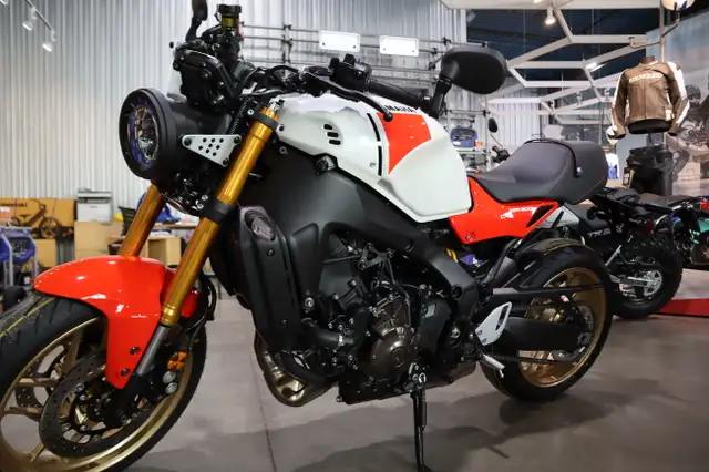 2024 Yamaha XSR900 Heritage White in Sport Touring in Edmonton - Image 6
