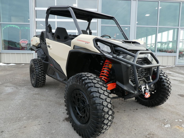  2023 Can-Am Commander 1000 XT-P This unit is just like new !! W in ATVs in Moncton