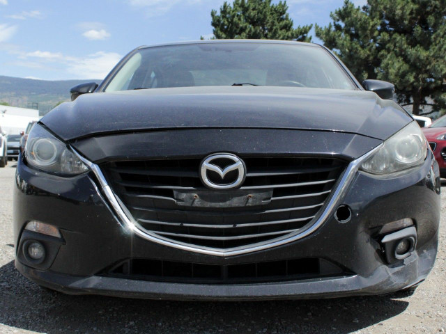 2015 Mazda Mazda3 in Cars & Trucks in Penticton - Image 3