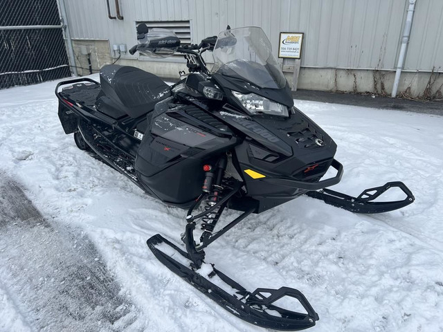 2021 Ski-Doo RENEGADE XRS 900 ( DEMO UNIT ) in Snowmobiles in Edmundston - Image 2