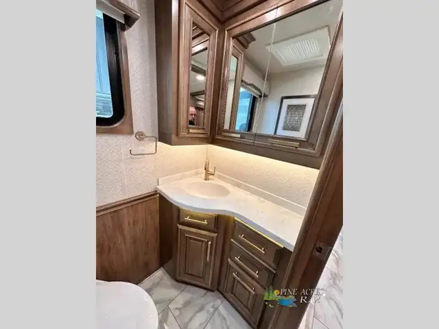 2023 Entegra Coach Cornerstone 45B 605 h.p. 26K Miles in RVs & Motorhomes in Moncton - Image 48