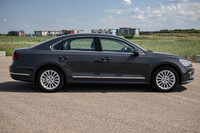 Front Wheel Drive,Traction Control,Turbocharged,Hands-Free Liftgate,Trip Computer,Keyless Entry,Keyl... (image 4)