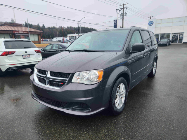 2017 Dodge Grand Caravan CVP/SXT in Cars & Trucks in Saint John - Image 2