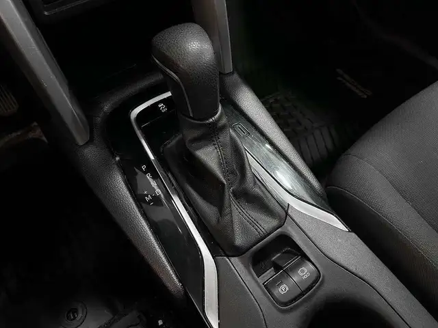 2022 Toyota Corolla Cross LE - AWD - VOLANT CHAUFFANT in Cars & Trucks in Québec City - Image 20
