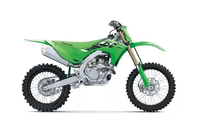 KAWASAKI KX250 2025 Pourchassez la victoire à bord d’une moto construite pour gagner. La KX250 est l...