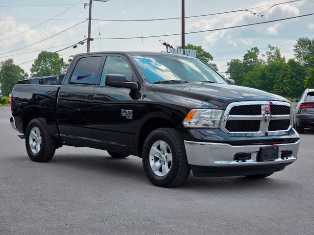 2022 Ram 1500 Classic SLT SLT / Hitch / Brake Controller in Cars & Trucks in Belleville - Image 3