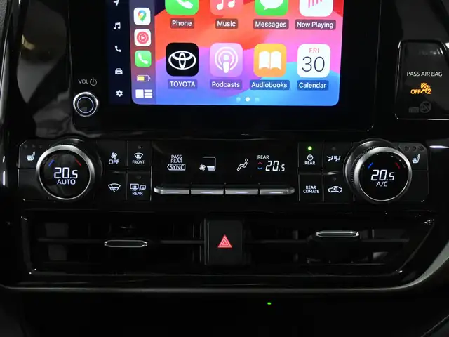 2025 Toyota Highlander XLE No Accident Leather Sunroof Heated Se in Cars & Trucks in Mississauga / Peel Region - Image 21