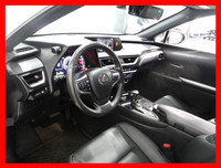 2020 LEXUS UX 250H CARFAX VERIFIED 117,730 KM AUTOMATIC TRANSMISSION WHITE EXTERIOR ON BLACK LEATHER... (image 9)