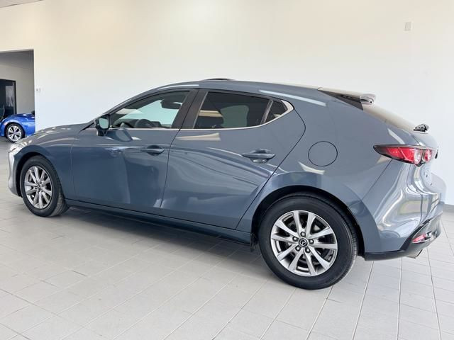 2019 Mazda Mazda3 GS at AWD Incoming Vehicle! in Cars & Trucks in Calgary - Image 2