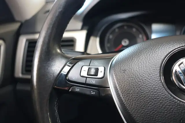 2018 Volkswagen Atlas COMFORTLINE AWD - CAMERA|BLINDSPOT|COLLISI in Cars & Trucks in City of Toronto - Image 17