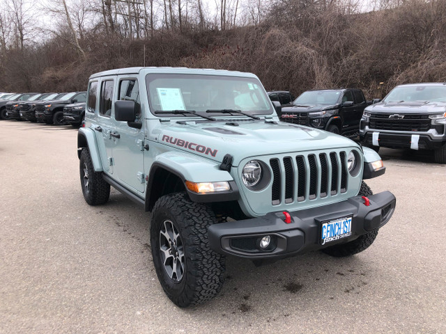 V6 2023 Jeep Wrangler Rubicon in Cars & Trucks in London - Image 3