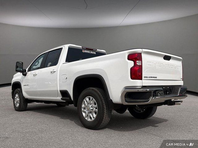 2025 Chevrolet Silverado 2500HD LT | Apple Carplay in Cars & Trucks in Saskatoon - Image 4