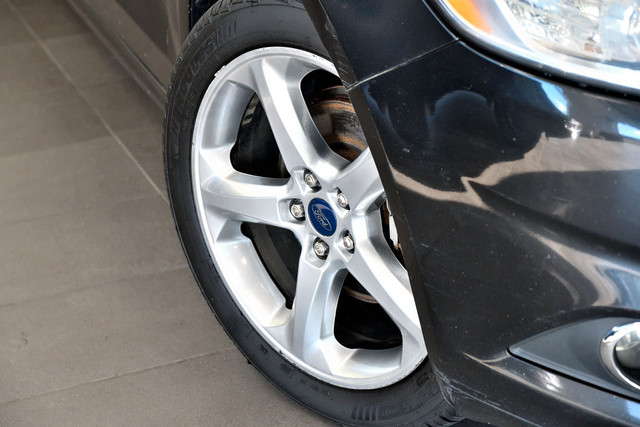 2014 Ford Fusion SE AWD Sièges chauffants Bluetooth VENDU TEL QU in Cars & Trucks in Longueuil / South Shore - Image 3