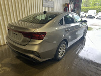 Welcome Ontario customers! All our vehicles are Ontario safety check/e-tested. We offer financing ad... (image 3)