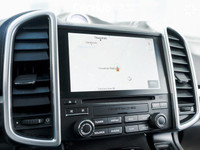 KBB.com 10 Best Luxury SUVs. Only 71,884 Kilometers! Experience the uncompromising driving experienc... (image 6)